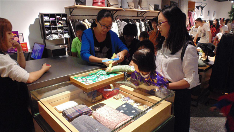 BBunion国际早教泉州中骏中心活动花絮:快乐魔法精灵之万圣节狂欢派对 BBunion国际早教泉州中骏中心活动花絮:快乐魔法精灵之万圣节狂欢派对